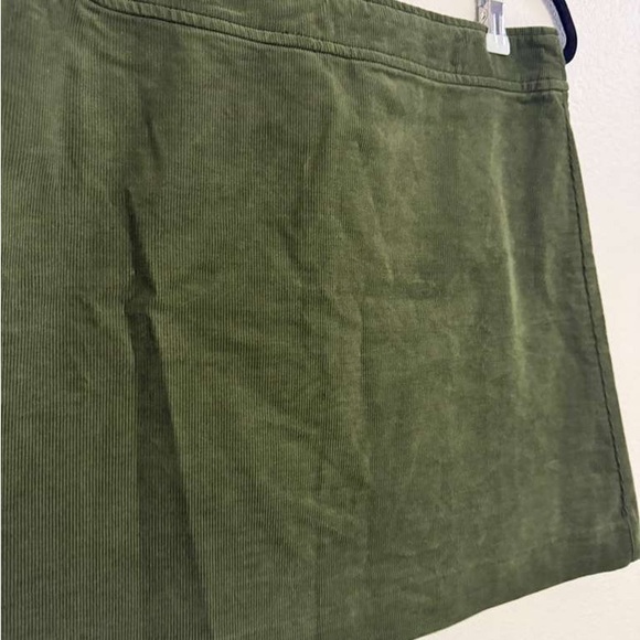 J. Crew Forest Green Mini Skirt - Picture 3 of 6
